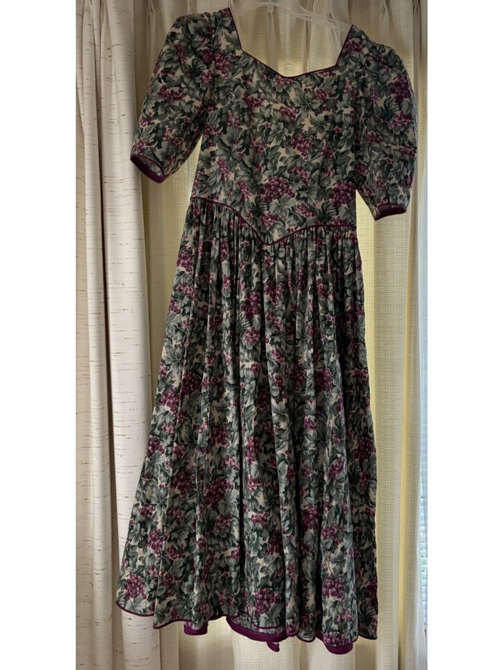 Vintage Tiered Dress Purple Green Grape Print Puffy Sleeves Ruffle Design Medium